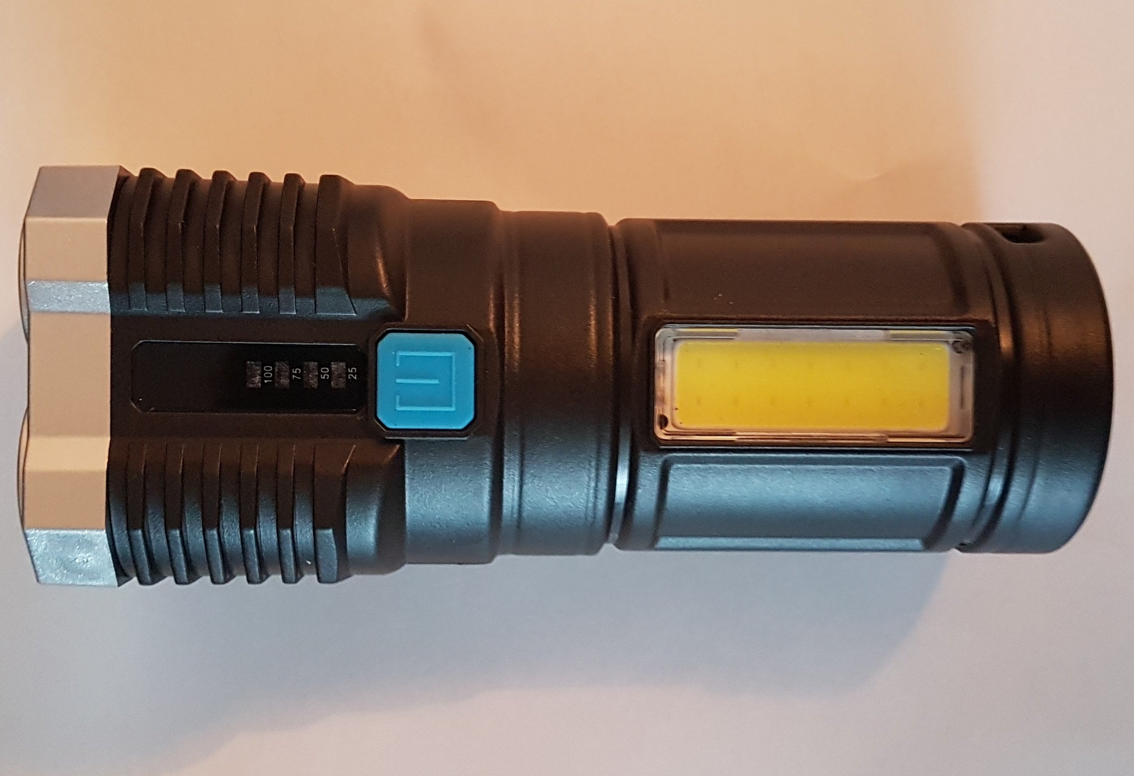 4-LED Flashlight